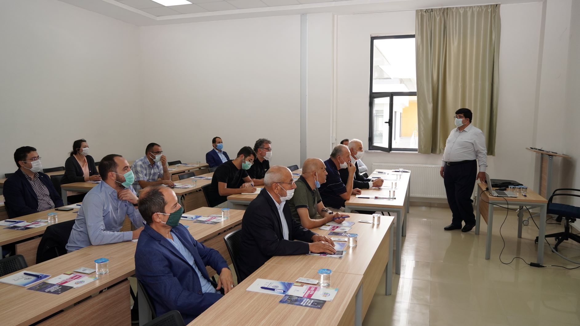 TARIM MAKİNALARI FABRİKALARI YÖNETİM KURULU YETKİLİLERİ İLE EĞİTİM MERKEZİMİZDE BULUŞMA GERÇEKLEŞTİRİLDİ